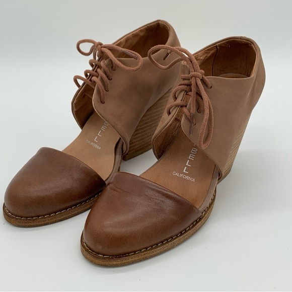 Jeffrey Campbell Brown Leather Pumps with Chunky Heel - Picture 2 of 8